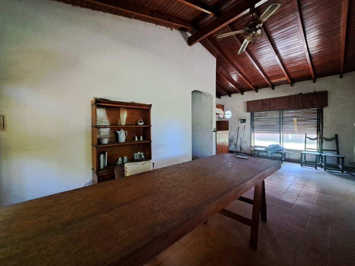 Foto de VENTA EN CASA EN MORENO-AMPLIO LOTE, imagen 5