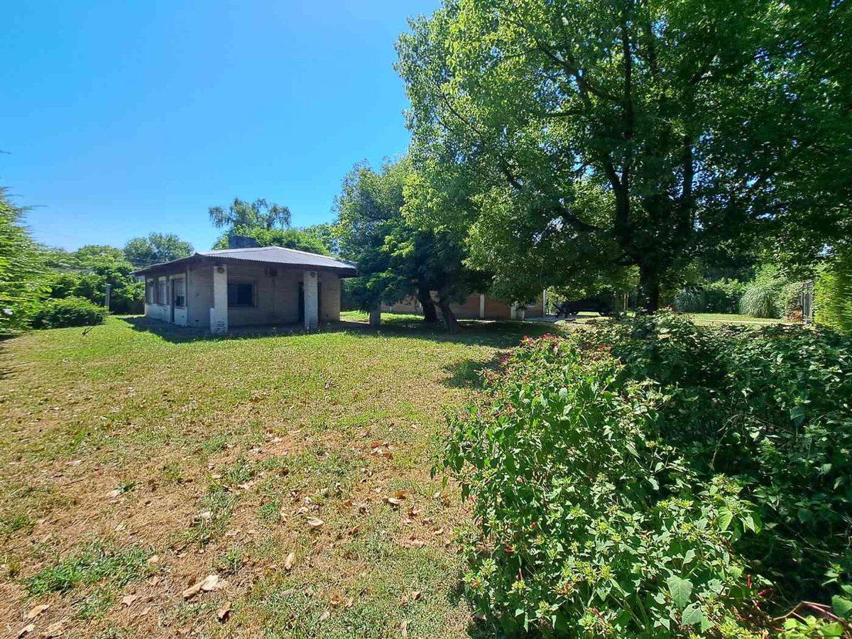 Foto de VENTA EN CASA EN MORENO-AMPLIO LOTE, imagen 3