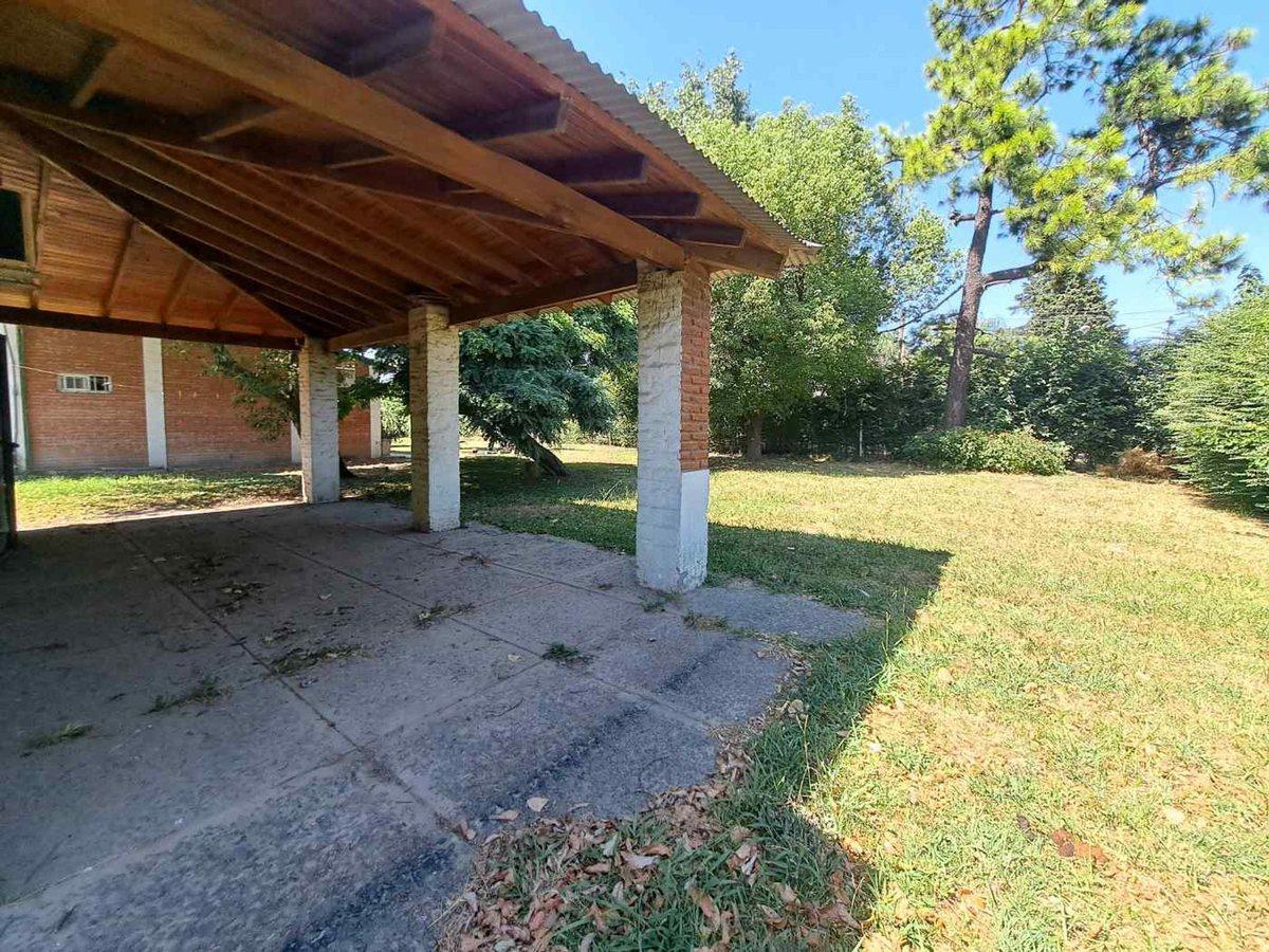 Foto de VENTA EN CASA EN MORENO-AMPLIO LOTE, imagen 2