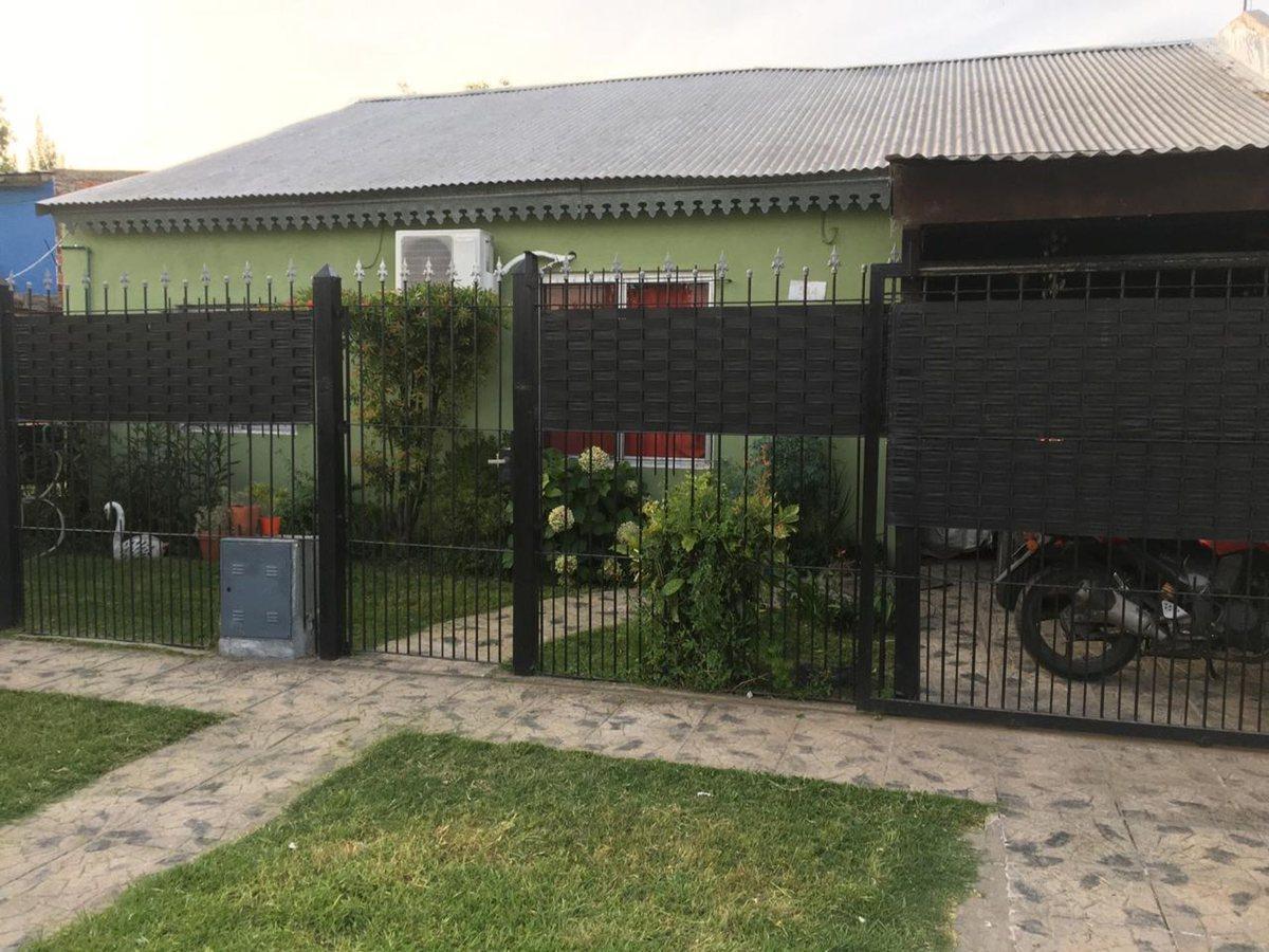 Foto de Casa en Venta 4 Ambientes en Don Torcuato, imagen 2
