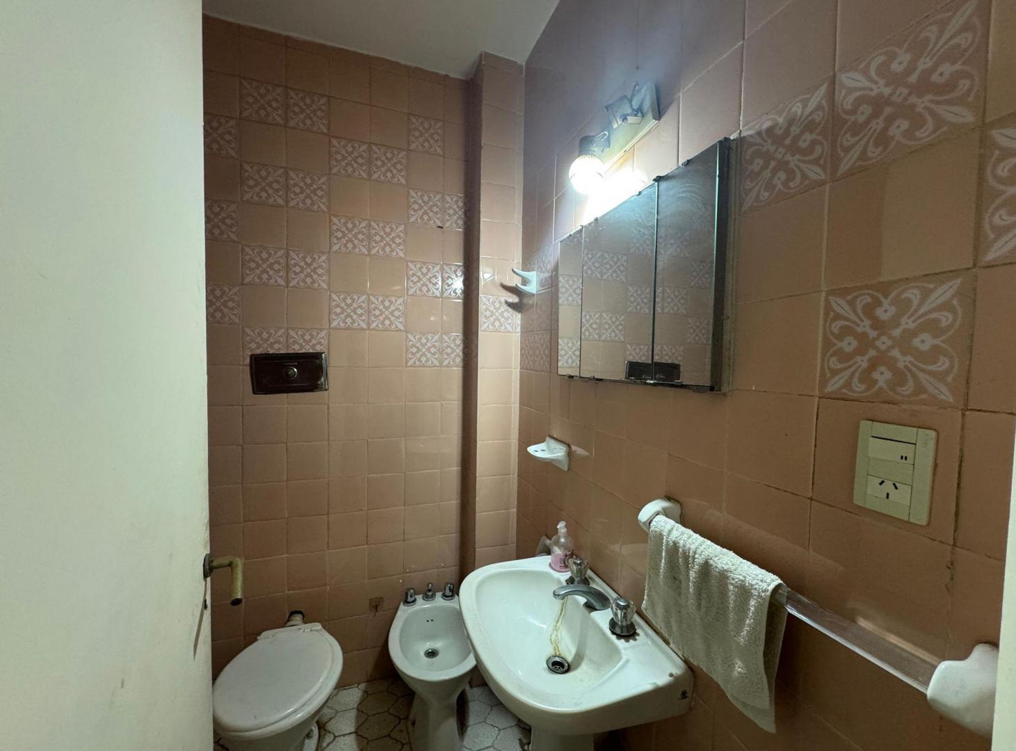 Foto de PH 2 Ambientes en Planta Baja con patio– Monserrat, imagen 1