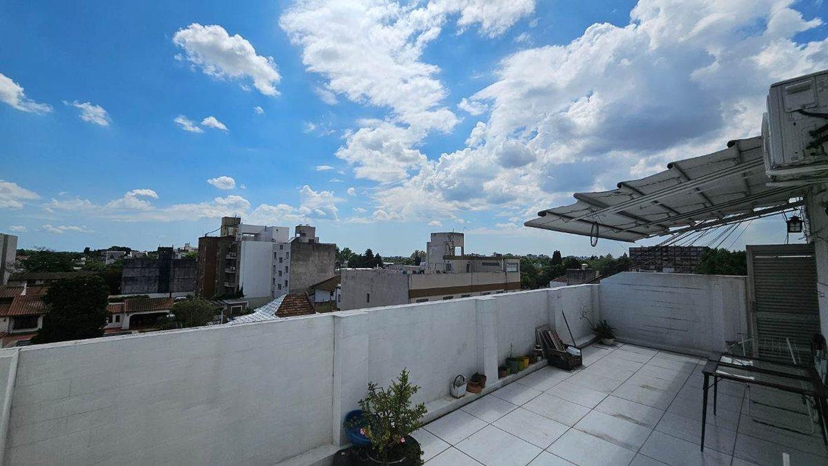 Foto de VENTA DEPARTAMENTO 3 AMBIENTES CENTRO CASTELAR, imagen 4
