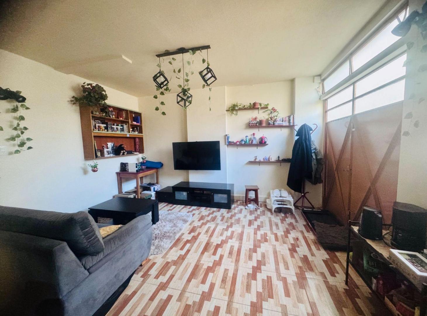 Foto de Venta PH con dos viviendas y patio - Beccar, imagen 2