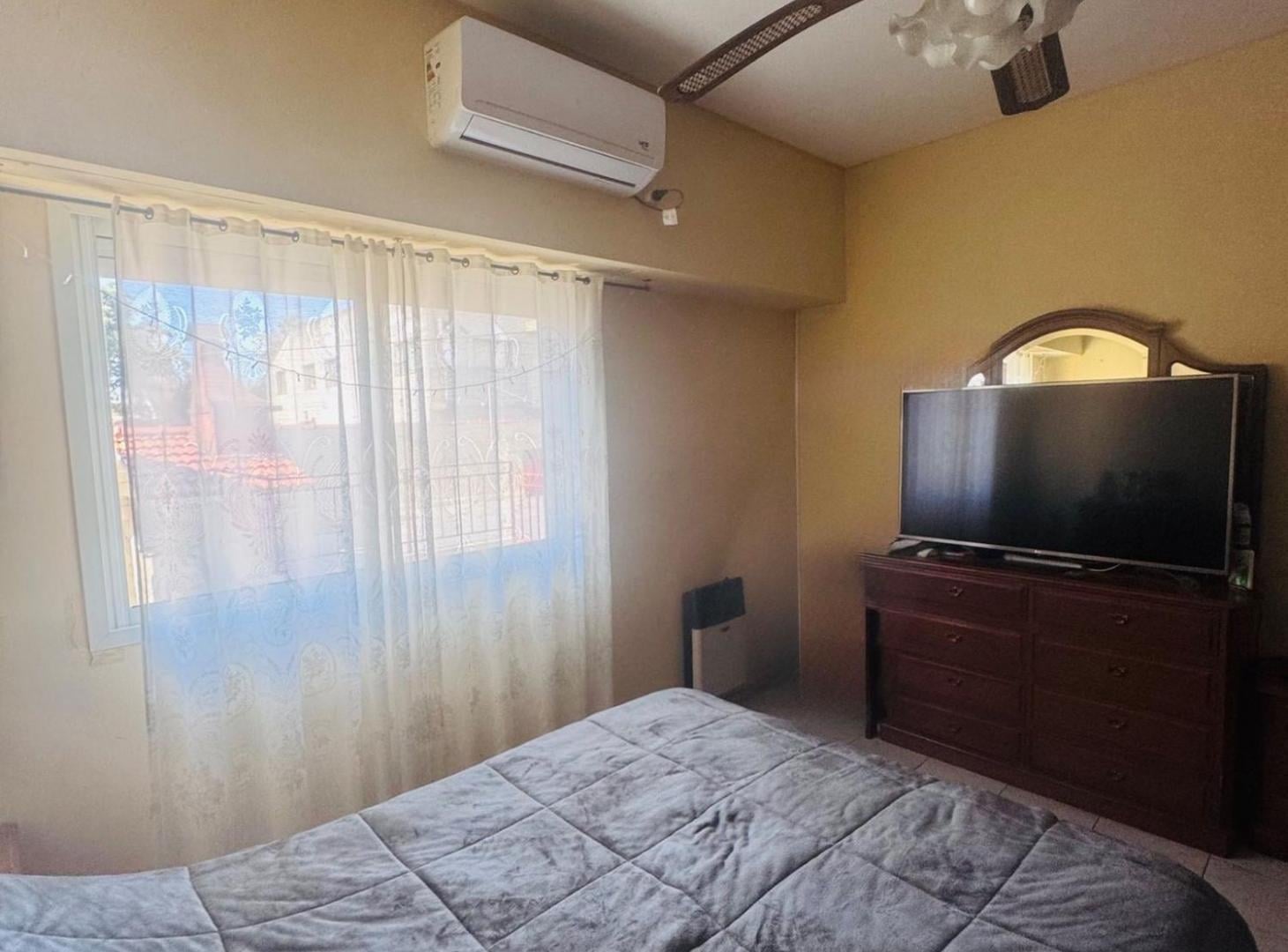 Foto de Venta PH con dos viviendas y patio - Beccar, imagen 3