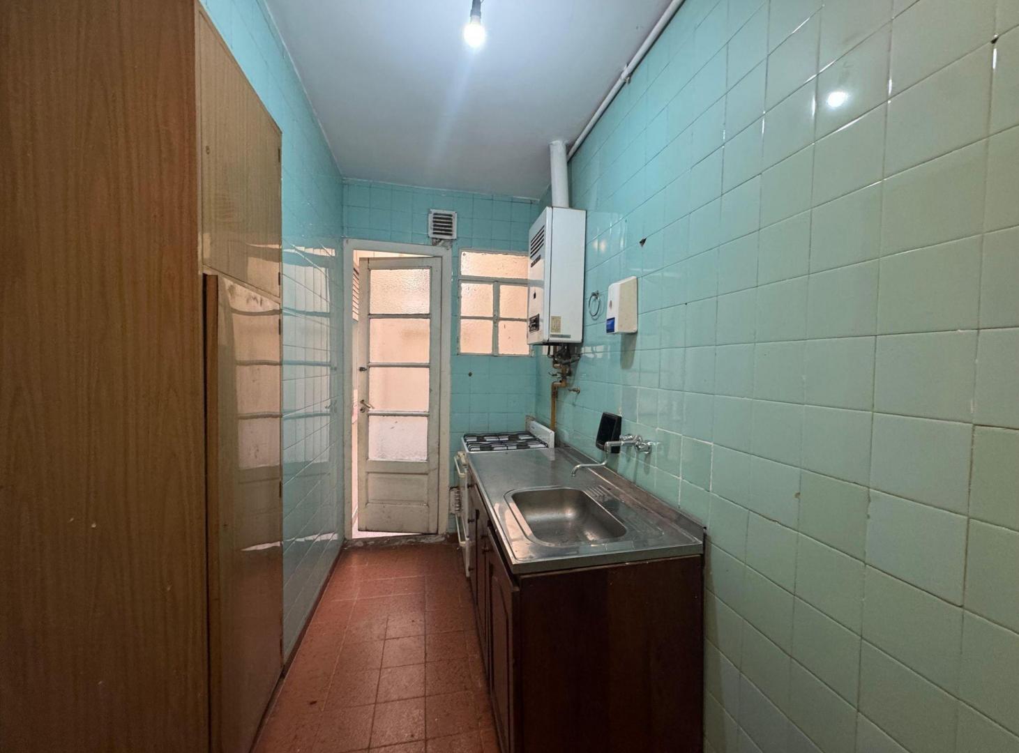 Foto de DEPARTAMENTO 2 Amb./ Planta Baja/ patio– Monserrat, imagen 4
