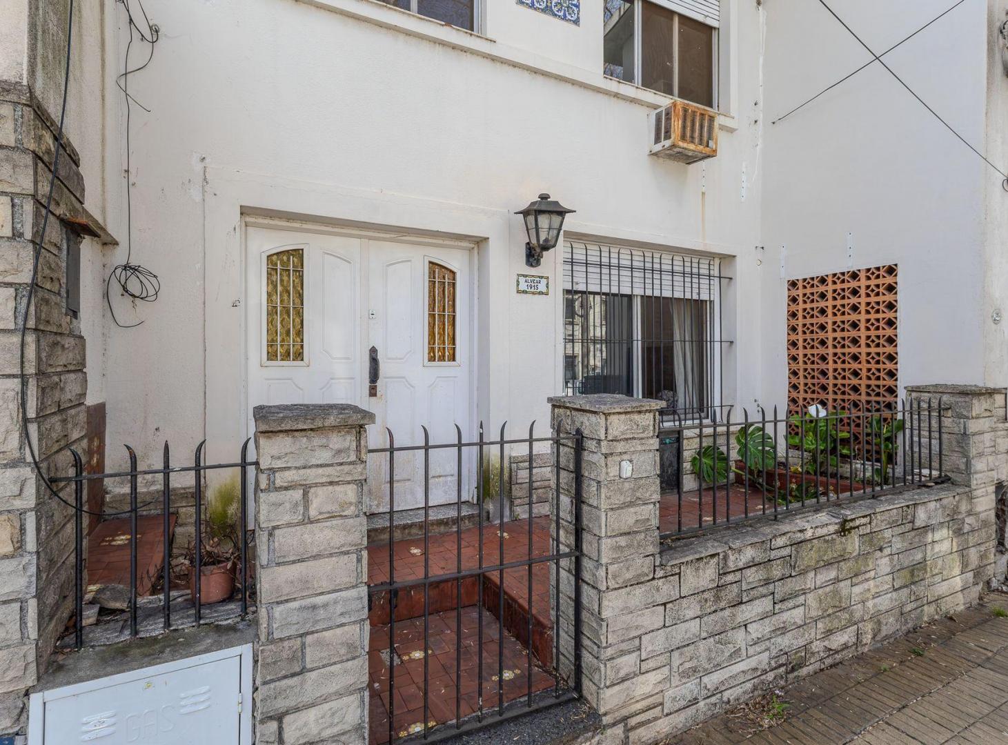 Foto de PH TIPO CASA EN VENTA EN FLORIDA PATIO Y BALCON, imagen 1