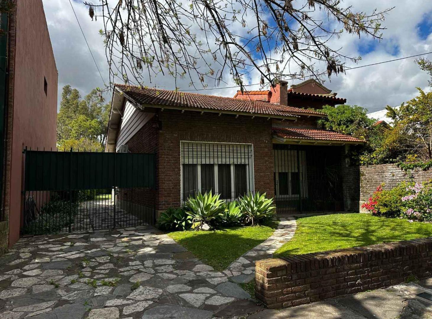 Foto de VENTA CASA 3 AMB. COCH Y PARQUE LOMAS SAN ISIDRO, imagen 4