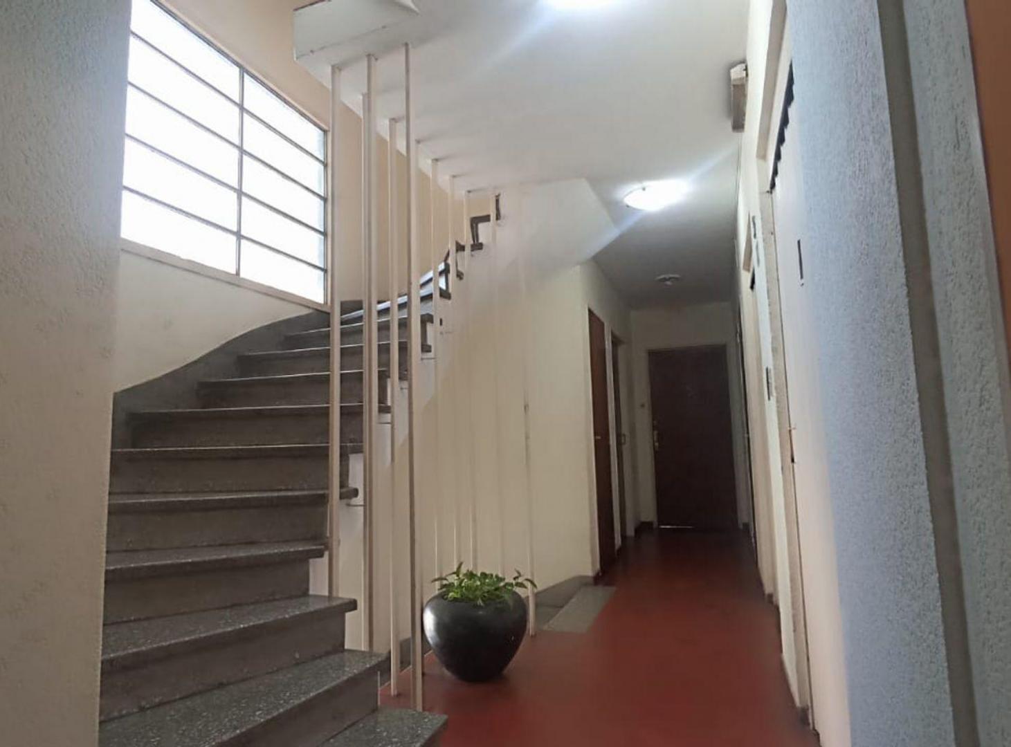 Foto de DEPARTAMENTO 2 AMB. VENTA VTE. LOPEZ LIBERTADOR BA, imagen 1