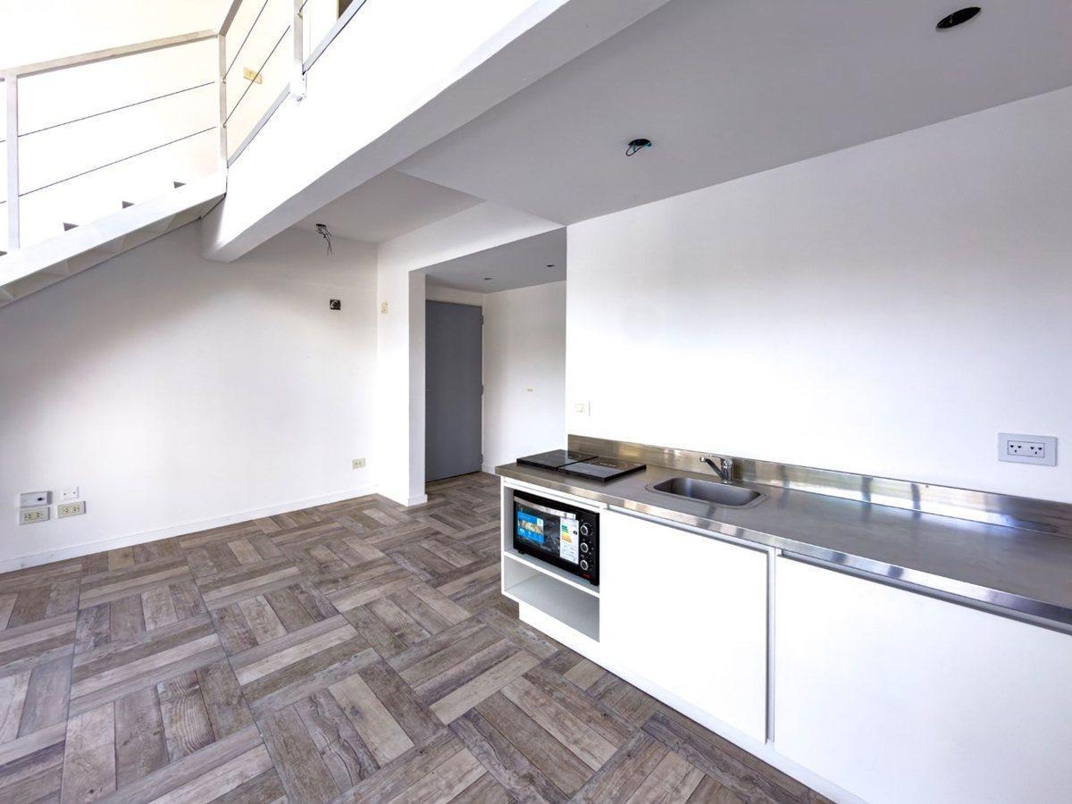 Foto de Departamento duplex 2 ambientes en venta Palermo, imagen 2