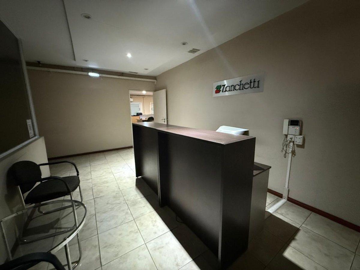 Foto de VENTA DE DEPOSITO CON OFICINAS BARRACAS MIXTURA 2, imagen 3