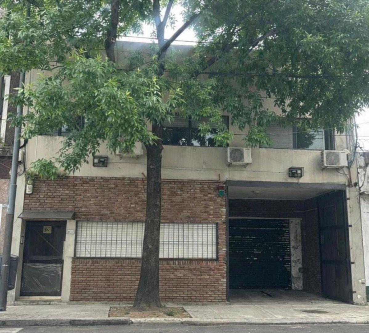 Foto de VENTA DE DEPOSITO CON OFICINAS BARRACAS MIXTURA 2, imagen 1