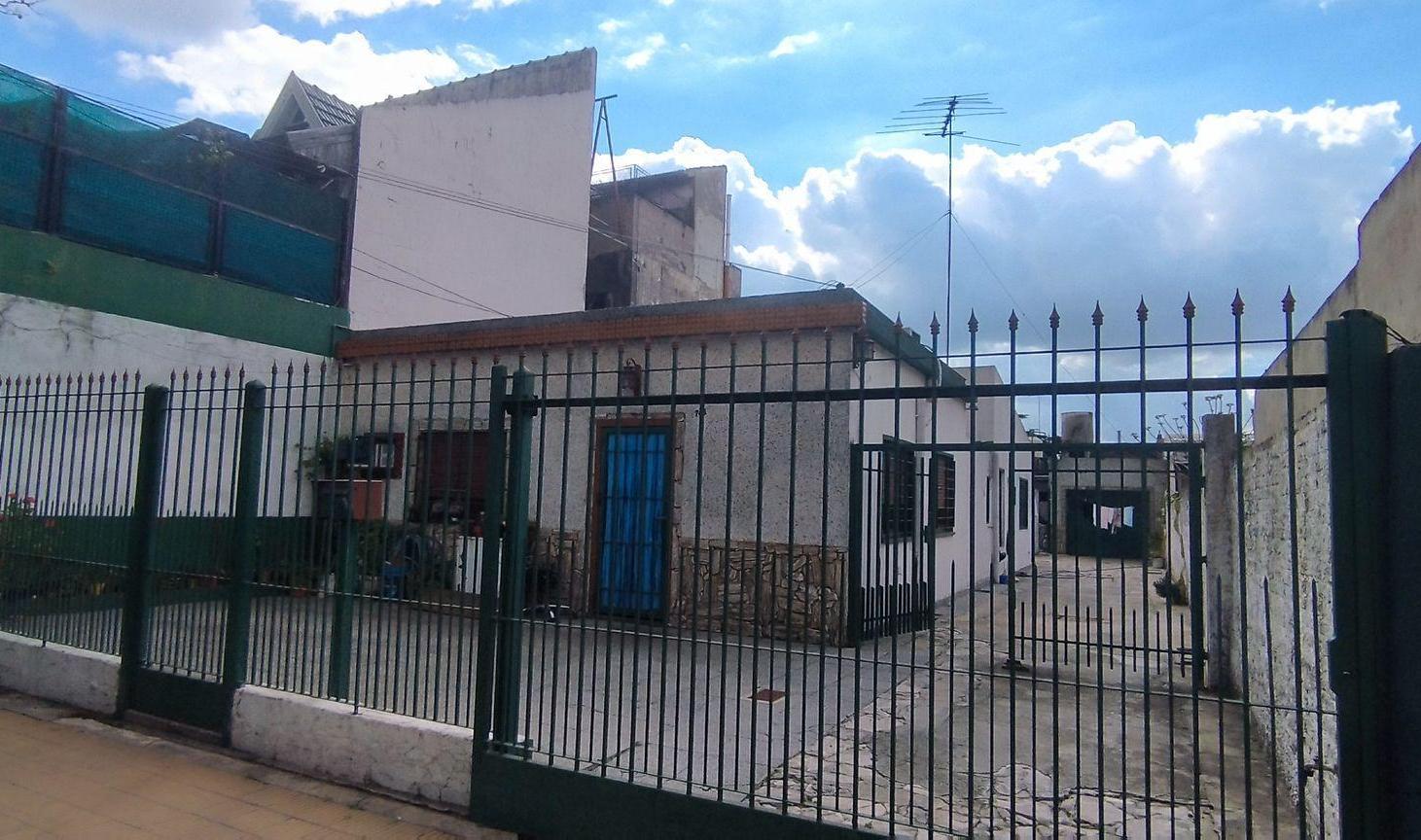 Foto de CASA VENTA 5 AMB VILLA BOSCH PATIO GARAGE, imagen 2