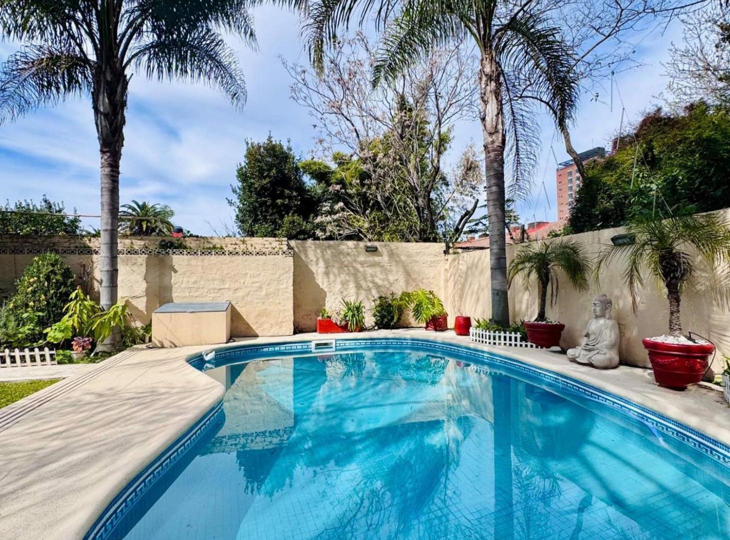 Foto de Venta casa 7 ambientes - Pileta - San Isidro, imagen 3