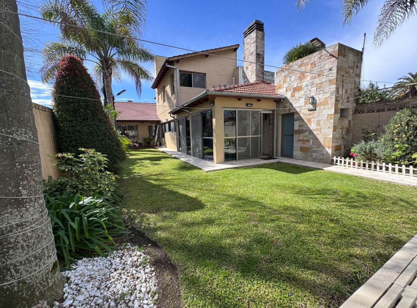 Foto de Venta casa 7 ambientes - Pileta - San Isidro, imagen 4