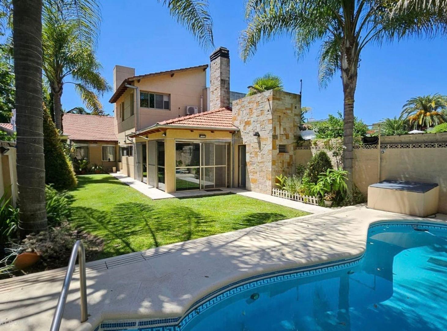 Foto de Venta casa 7 ambientes - Pileta - San Isidro, imagen 1