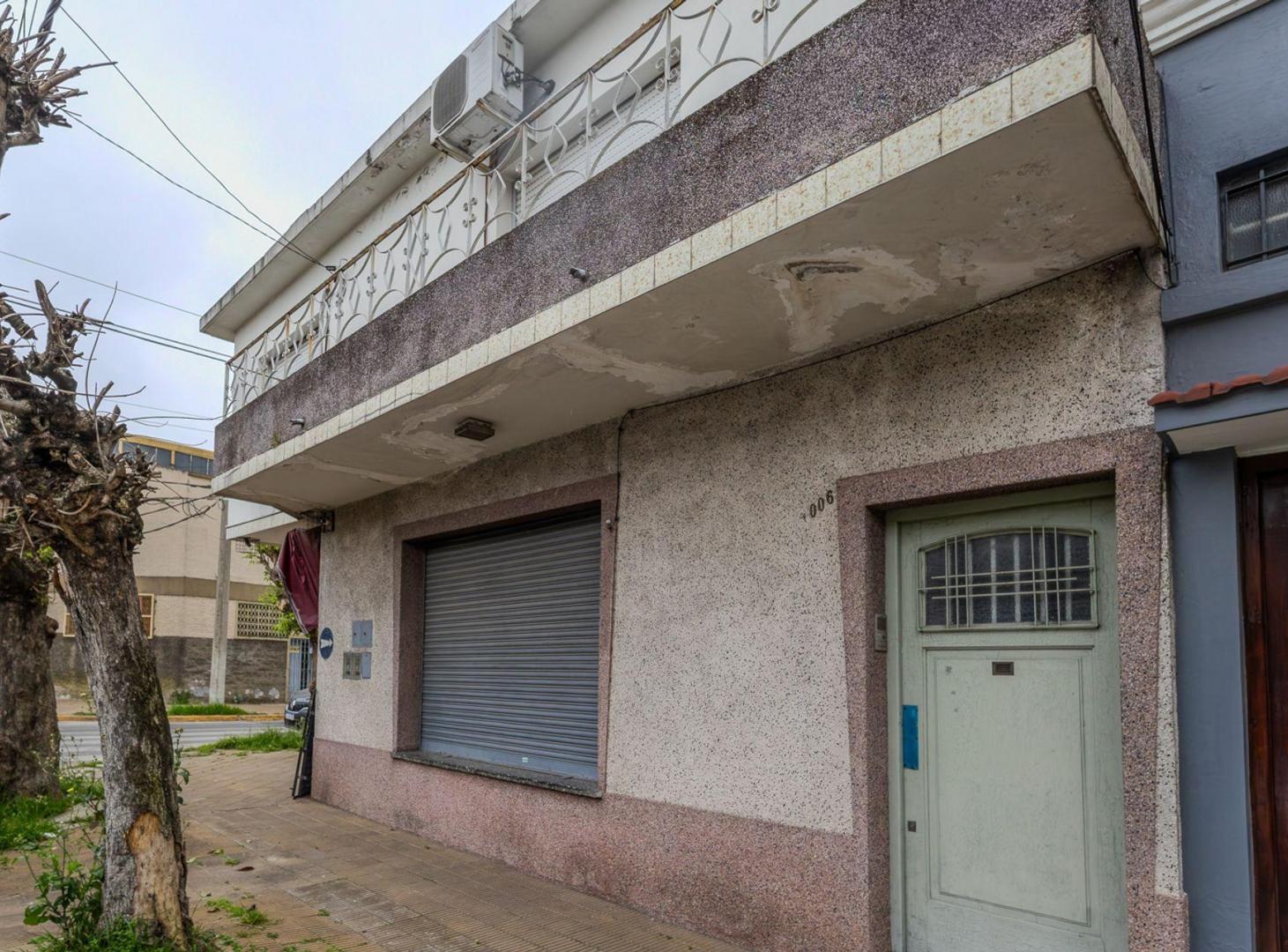 Foto de VENTA CASA MULTIFAMILIAR LOCAL COMERCIAL COCHERA, imagen 1