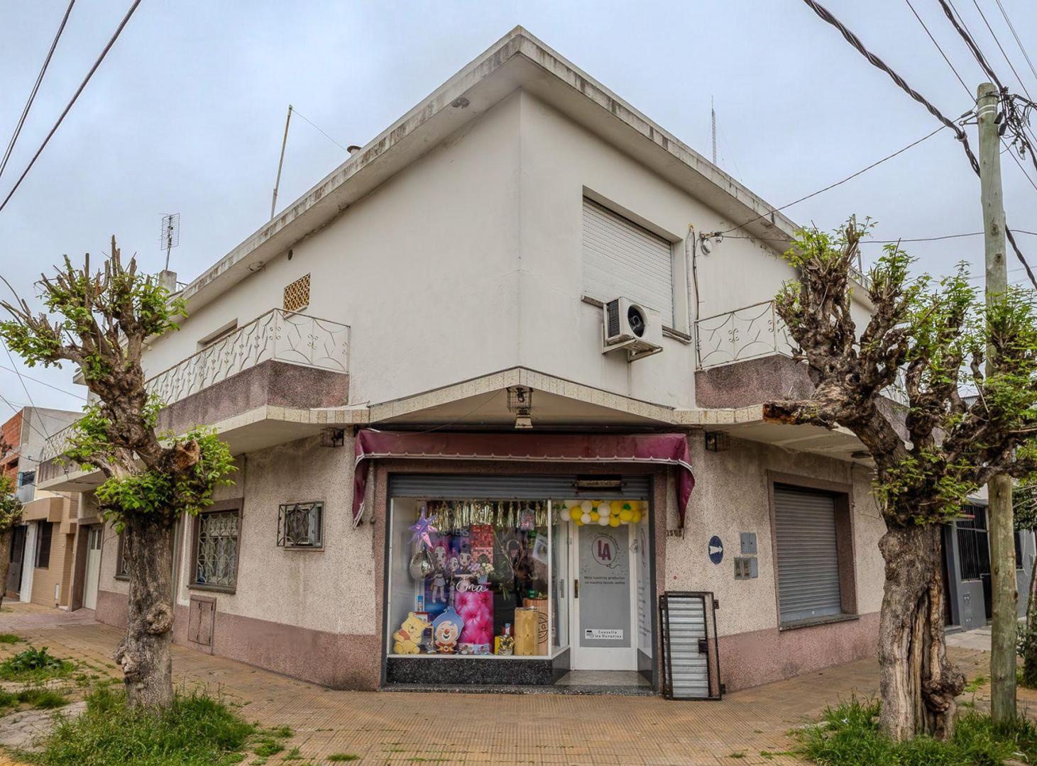 Foto de VENTA CASA MULTIFAMILIAR LOCAL COMERCIAL COCHERA, imagen 2