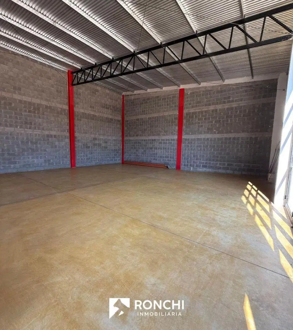 ALQUILER – LOCAL COMERCIAL / GALPÓN EN MACROCENTRO 5