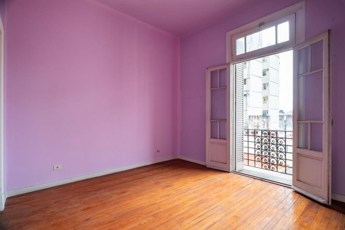 Venta Semipiso 5 Amb C/dependencias. Monserrat. Balcon Francés (2) 5