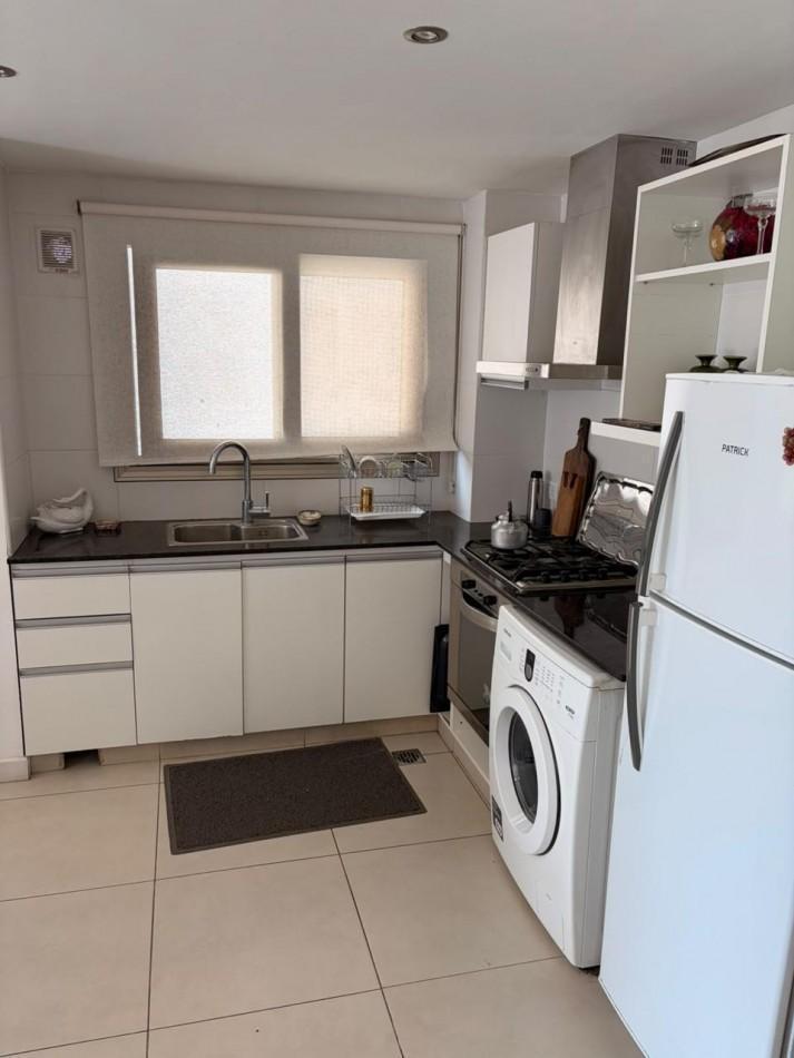 Foto de DEPARTAMENTO 2 AMBIENTES EN ALQUILER - ZONA GUEMES, imagen 2