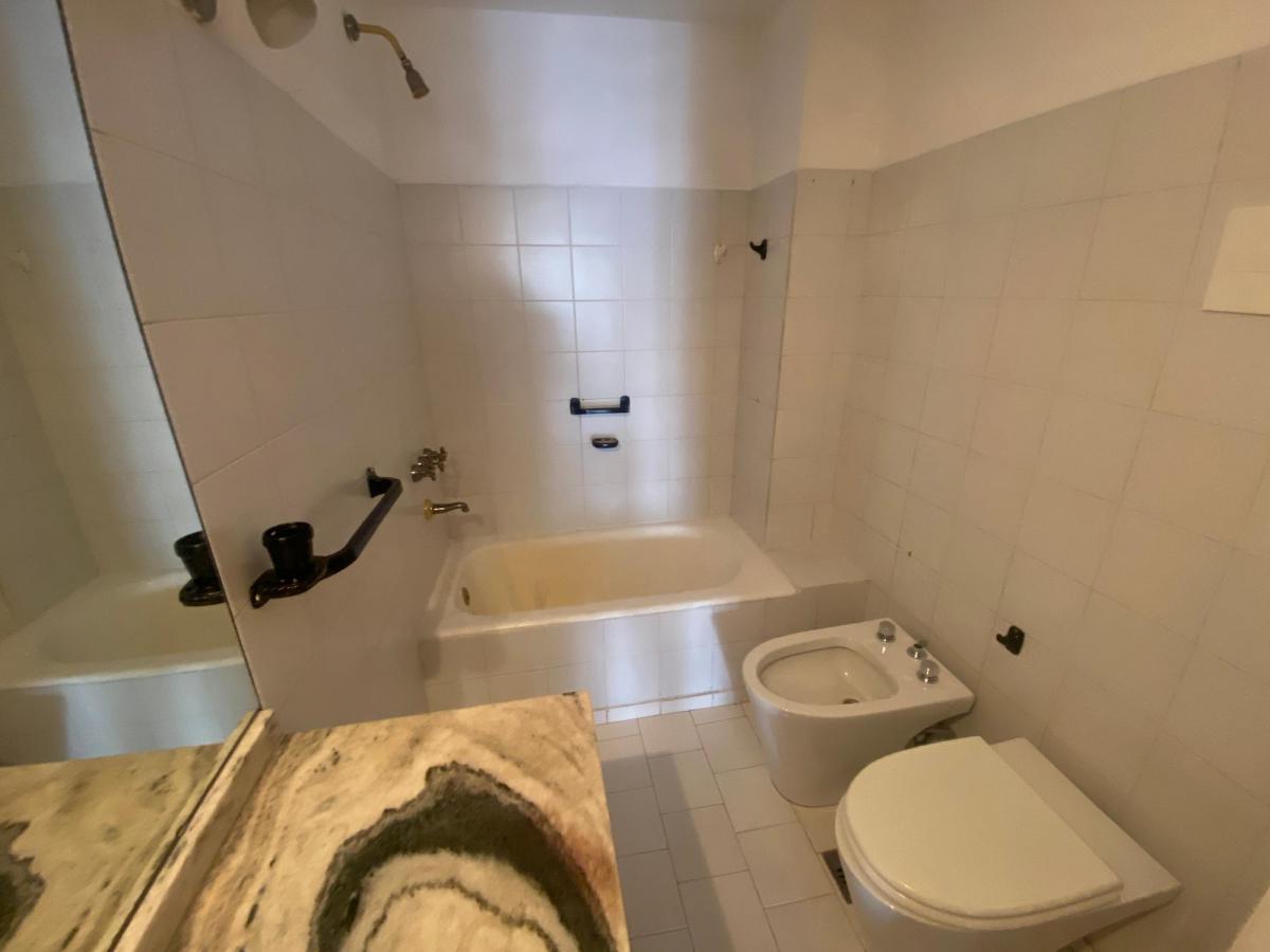 Venta Depto Av Colon y Cañada Appto Bancor 4