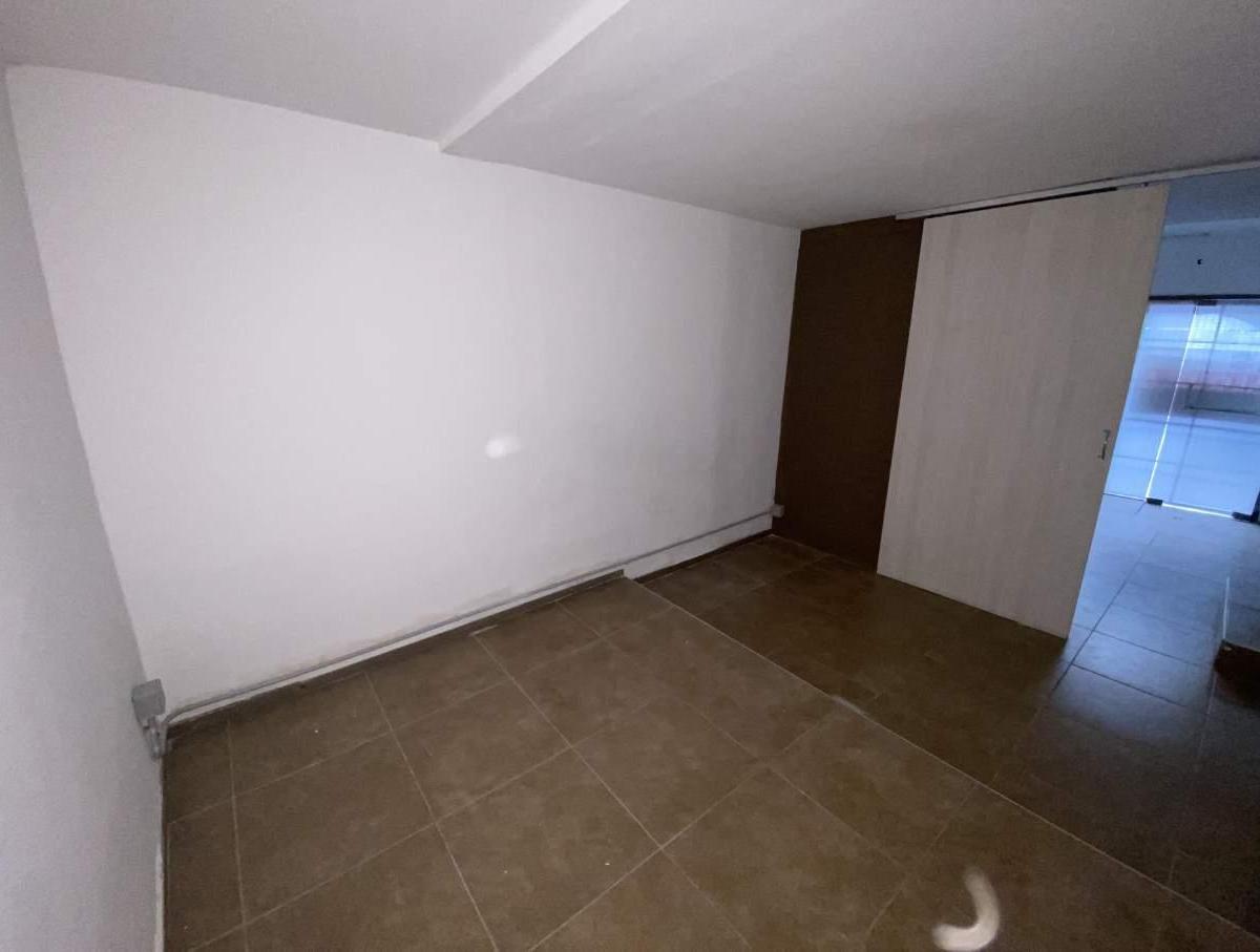 Casa Apta Uso Comercial - a Mtrs de Nuevo Centro Shopping 2