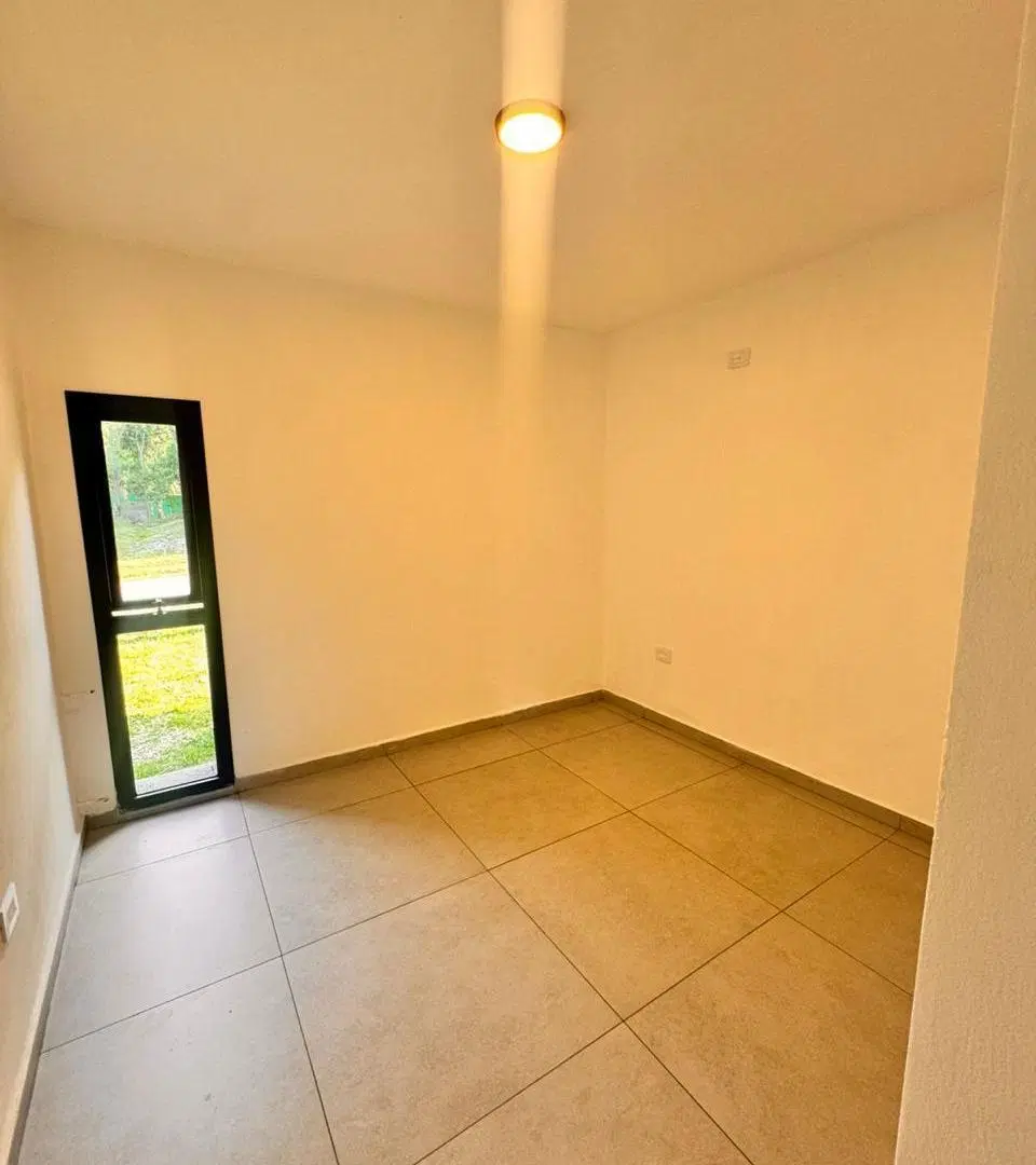 CASA A ESTRENAR EN VILLA CATALINA 4