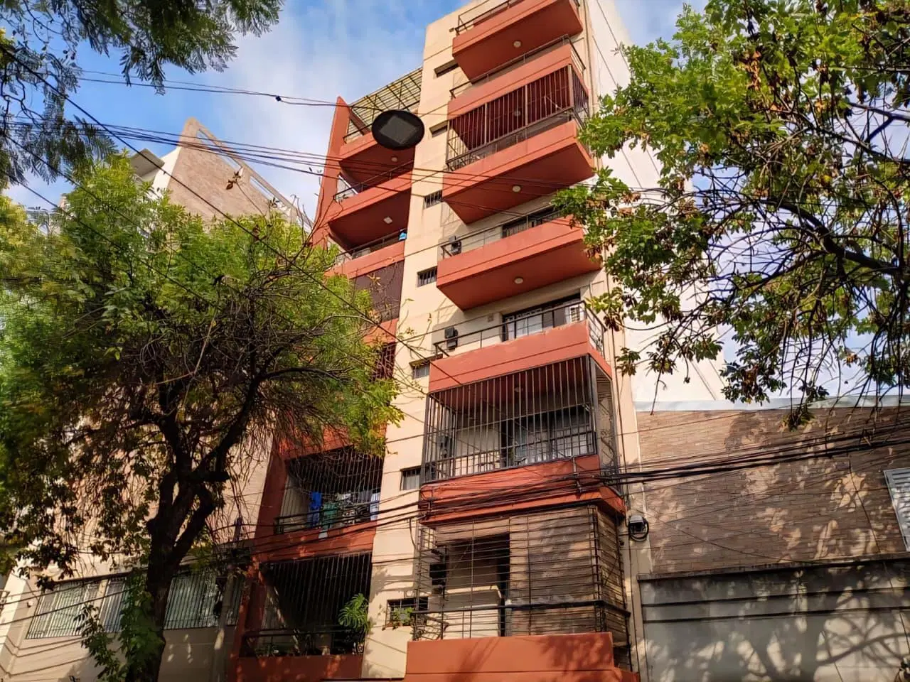 Departamento 2 dormitorios con cochera 3