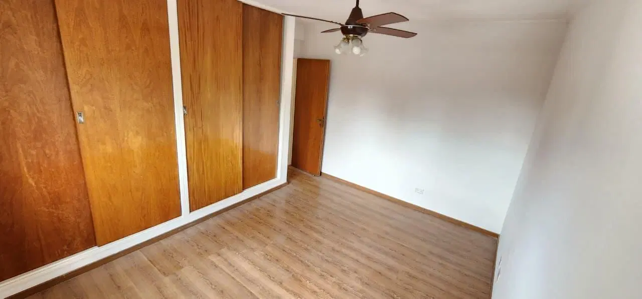 Departamento 2 dormitorios con cochera 5