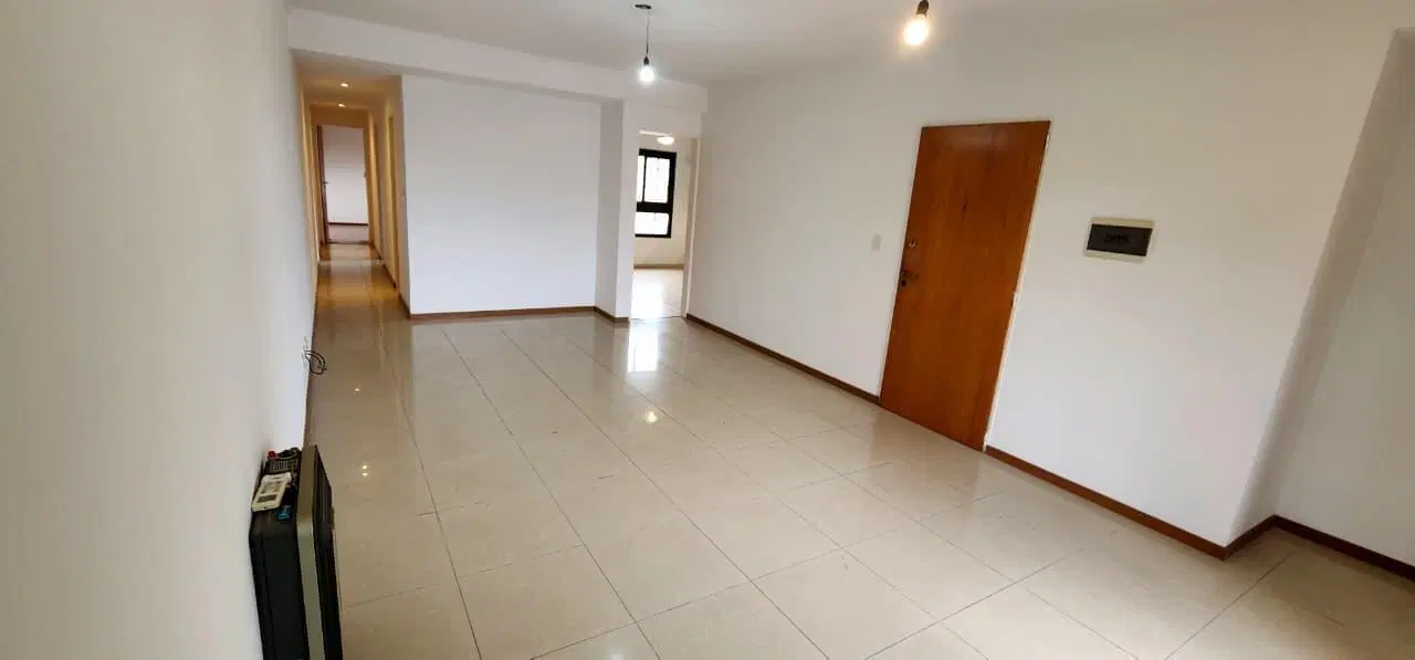 Departamento 2 dormitorios con cochera 4