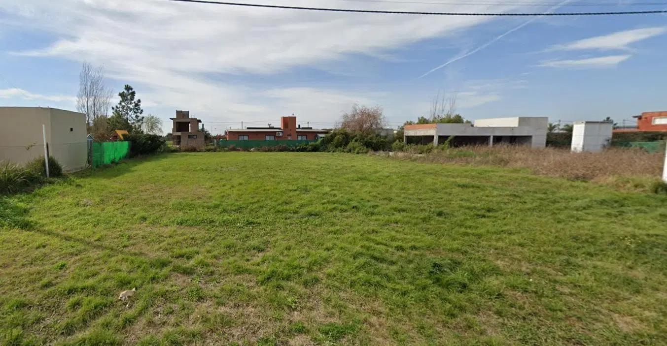 Lote sobre Avenida - Funes Town 2