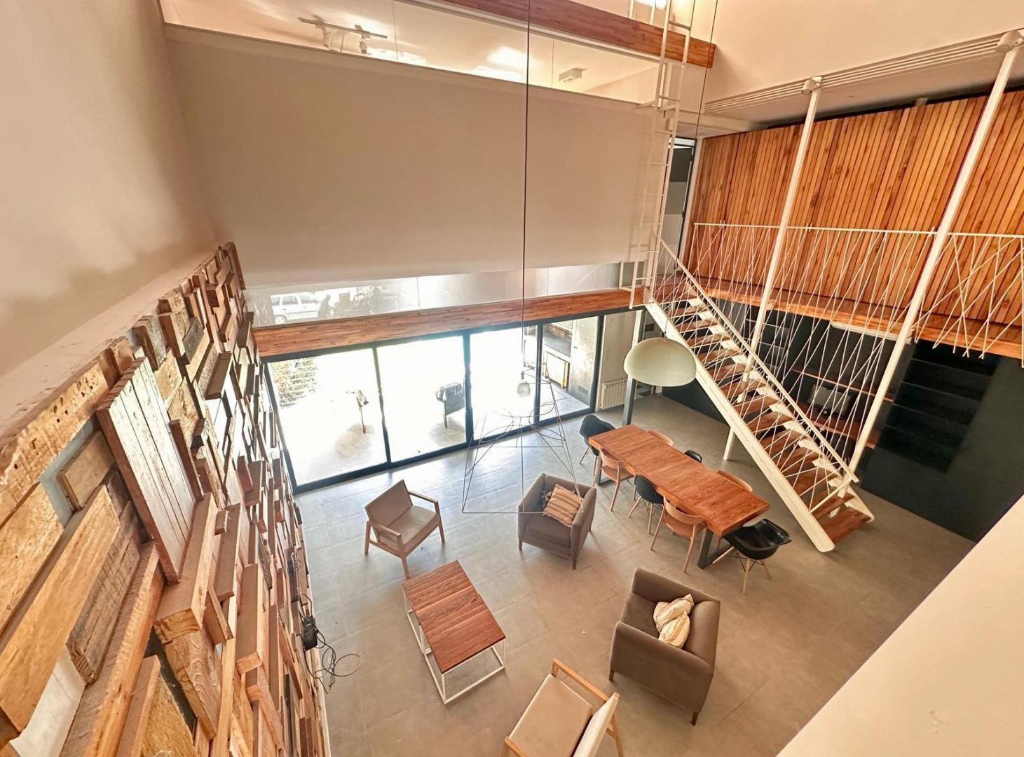 Foto de Casa en venta de tres dormitorios con pileta en Echesortu, imagen 2