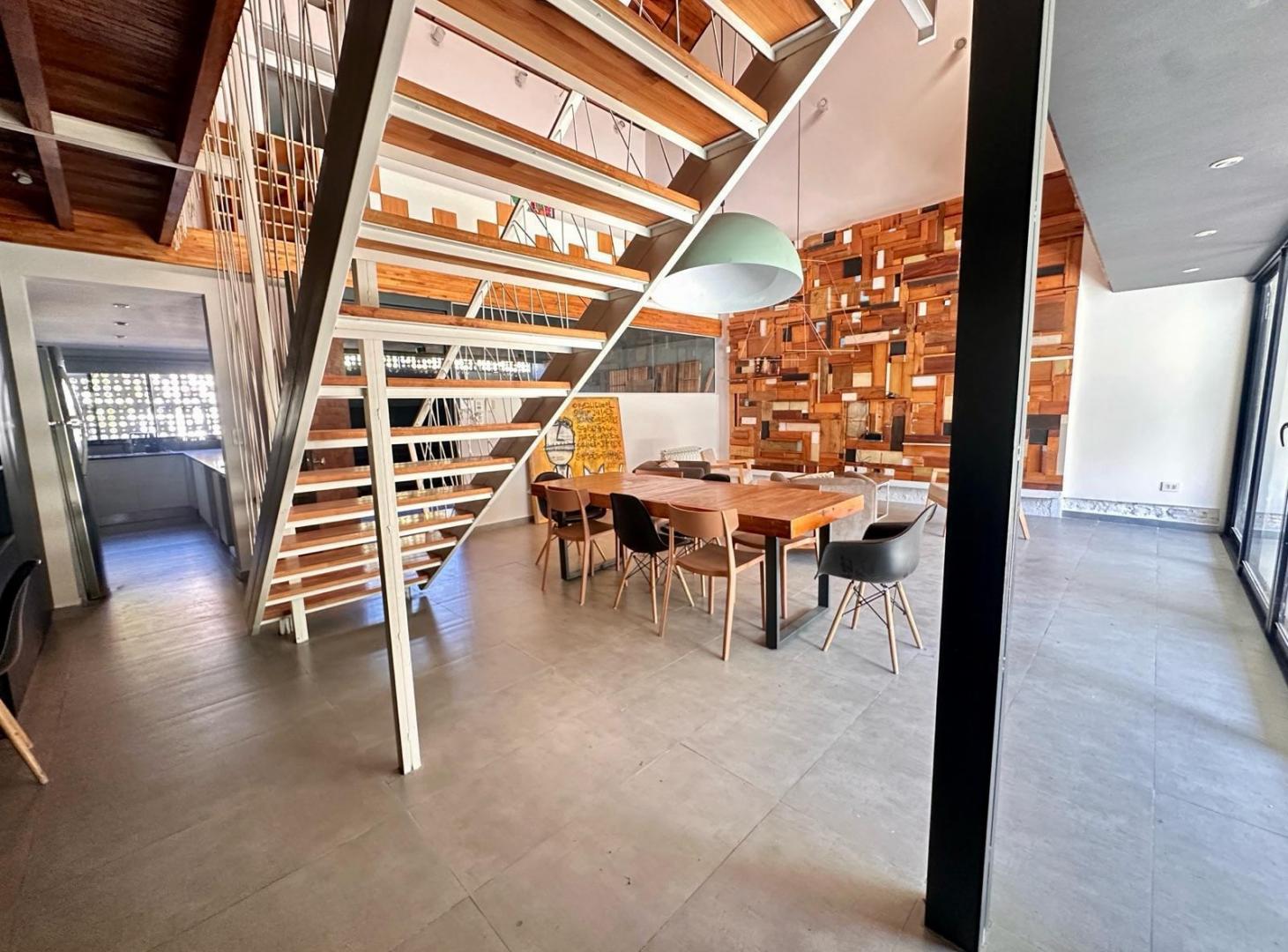 Foto de Casa en venta de tres dormitorios con pileta en Echesortu, imagen 5