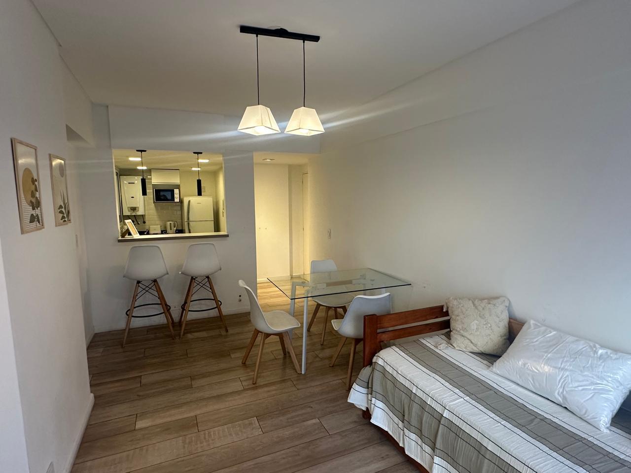 DEPARTAMENTO DOS AMBIENTES-PALERMO HOLLYWOOD-ALQUILER TEMPORAL