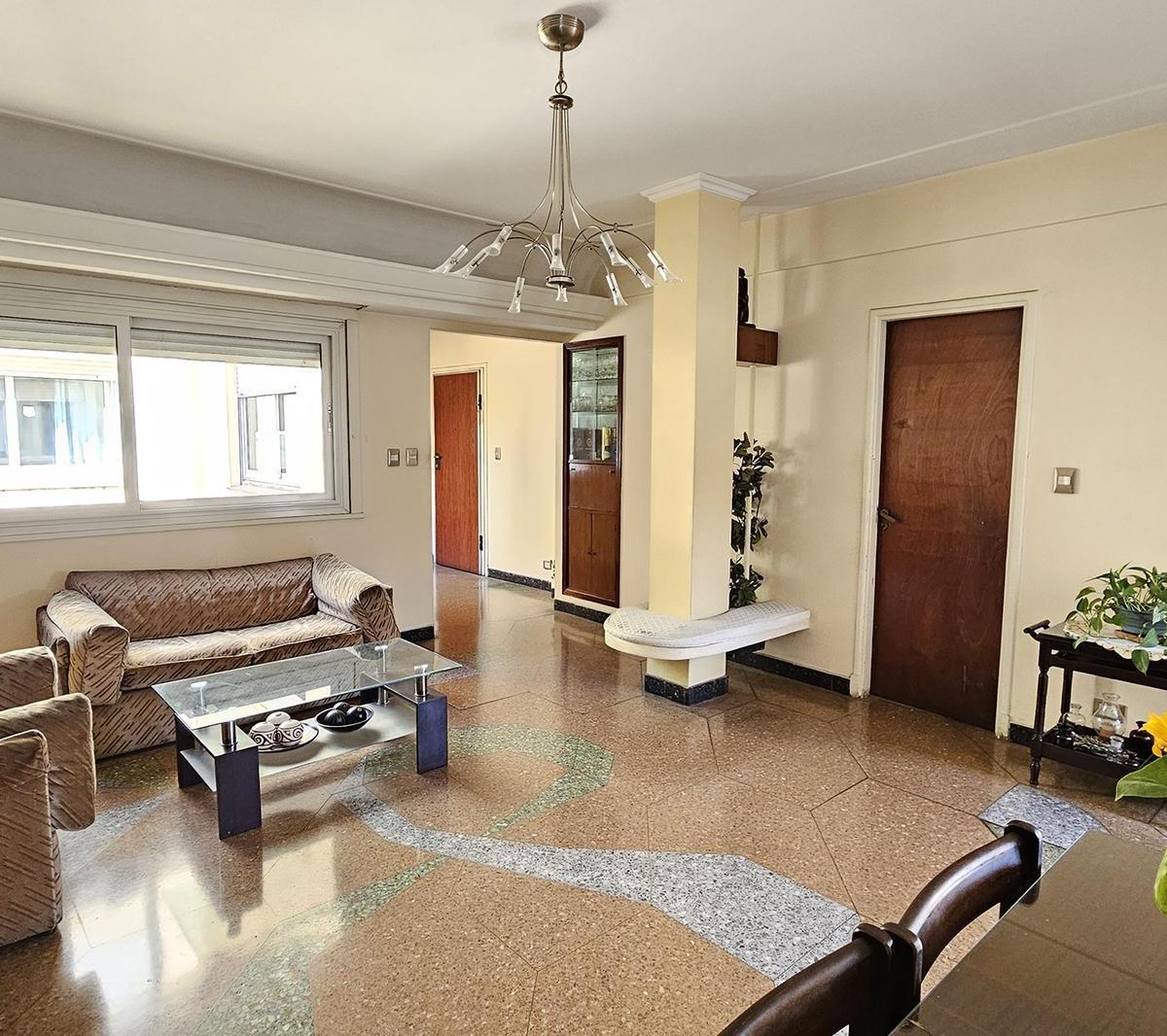 Venta Departamento 4 Ambientes con Dependencia Completa San Cristobal 2