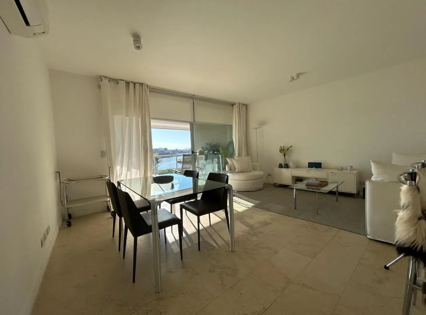Venta en Acqua Rio, Nordelta. Departamento 3Amb. VISTA AL RIO. SE VENDE AMOBLADO Y EQUIPADO! 5