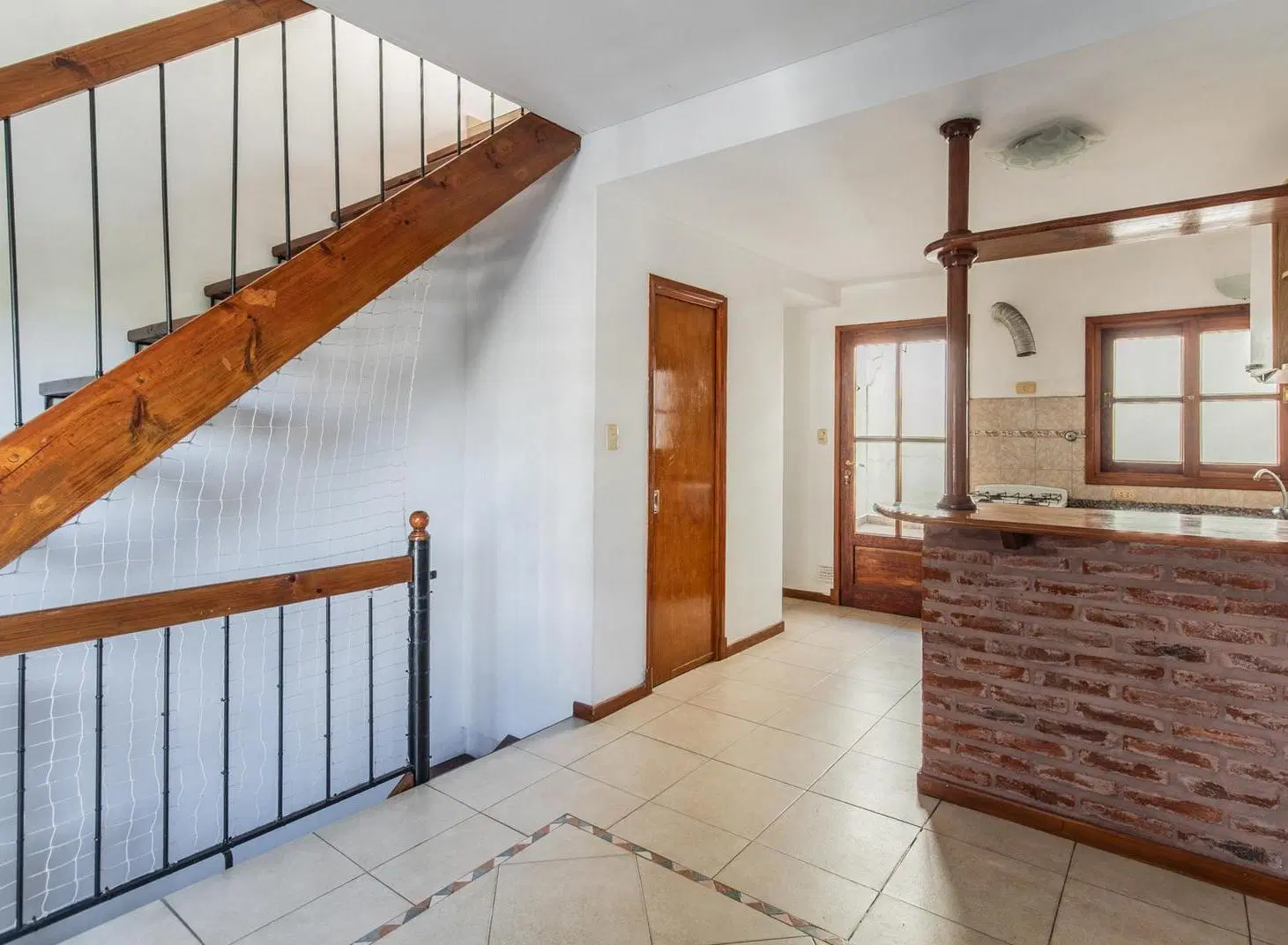 Triplex de Categoría en Villa del Parque con Patio y Ambientes Súper Luminosos 5