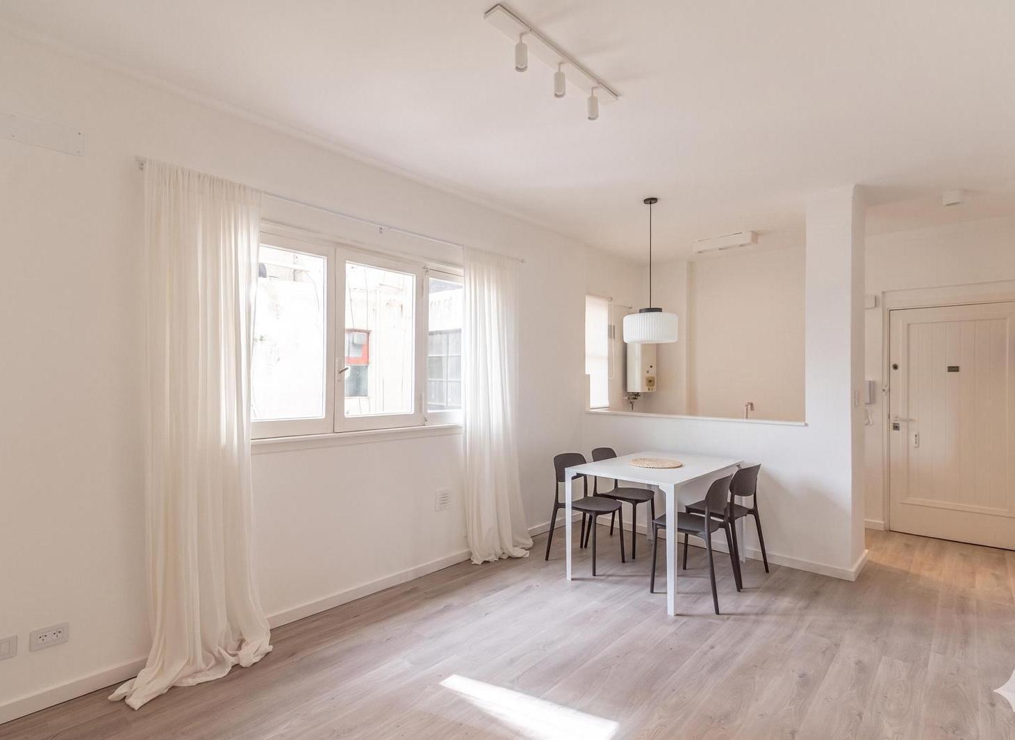 Foto de Departamento en alquiler 3 ambientes Palermo piso alto Luz semiamoblado, imagen 3