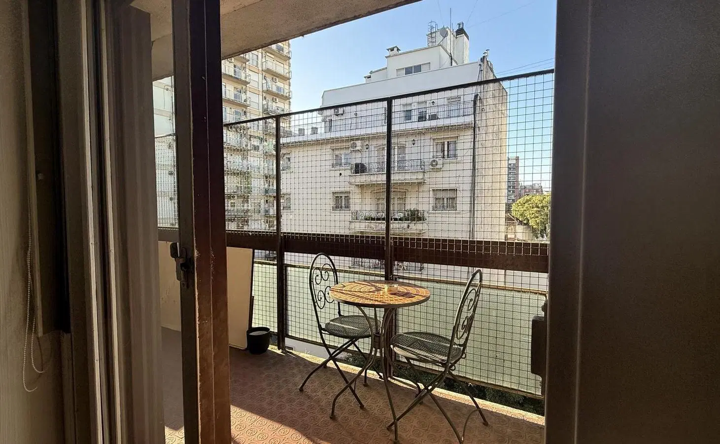 Venta de departamento 4 ambientes Recoleta Balcon baulera Luz 4