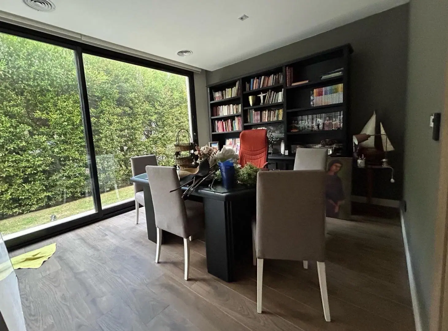VENTA Casa al agua en Lagos del Golf, Nordelta, 4 dormitorios con play, spa y cine! 4