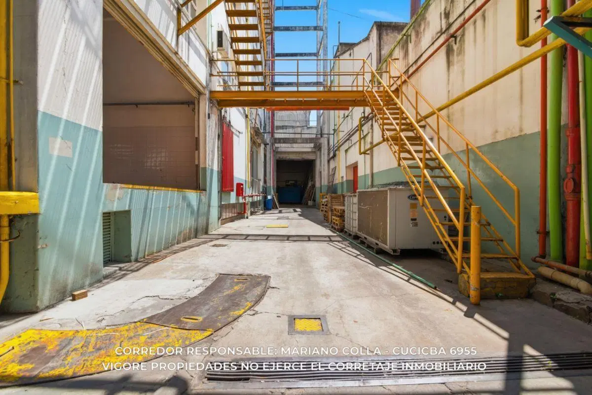 Venta o Alquiler Fábrica, Edificio Comercial Oficinas, Galpón, Depósito - Constitución. 8