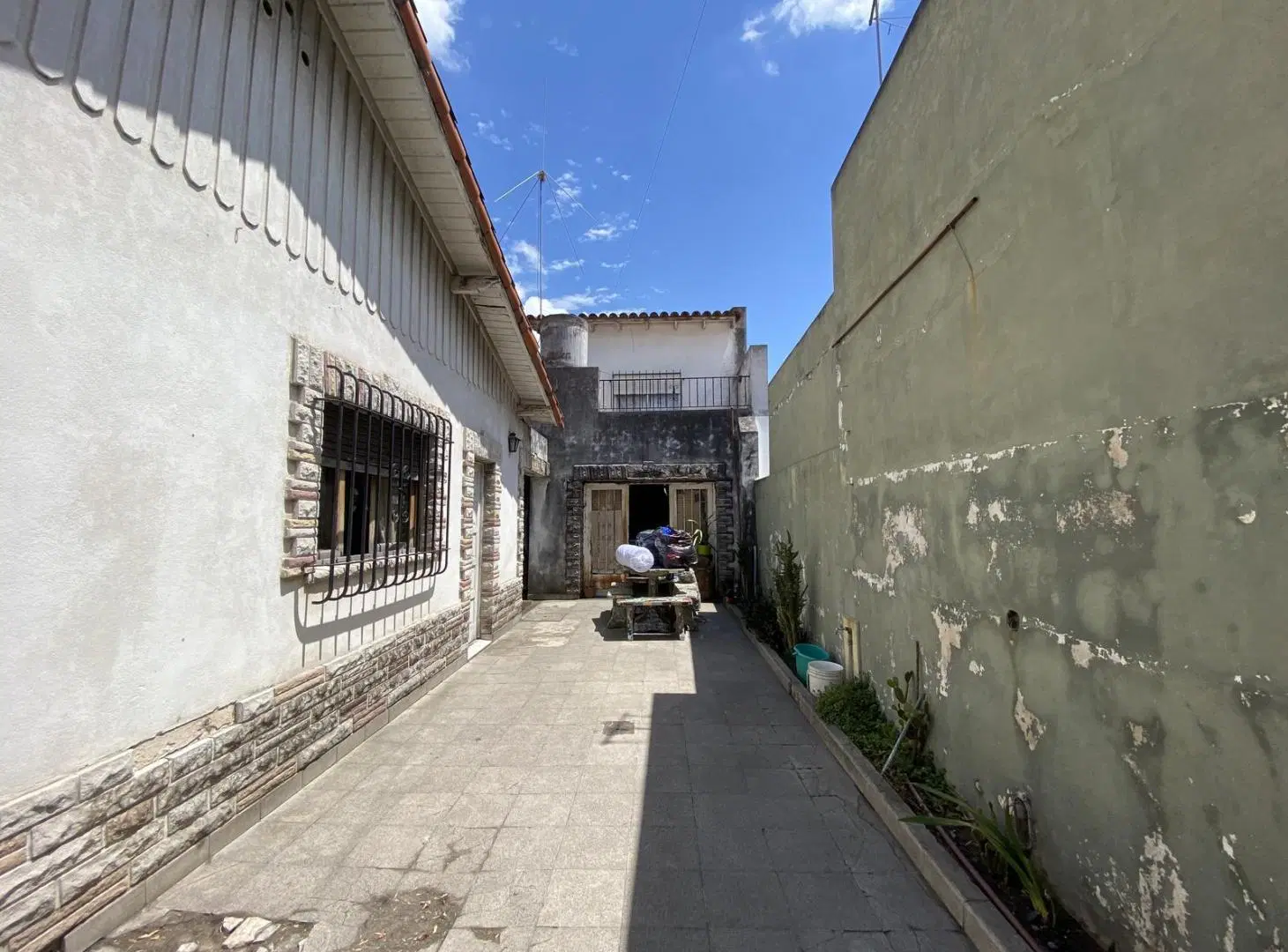 Casa en Jose Marmol 3
