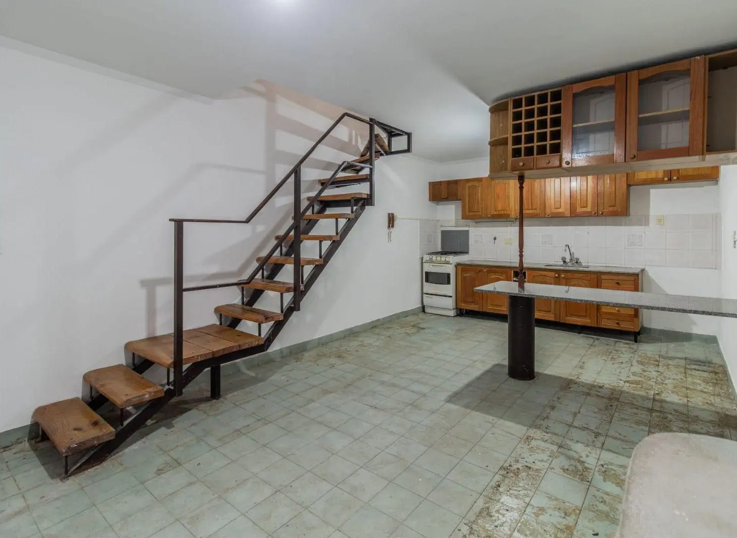 Venta Dúplex 3 Ambientes con Altillo - Ramos Mejía. 2