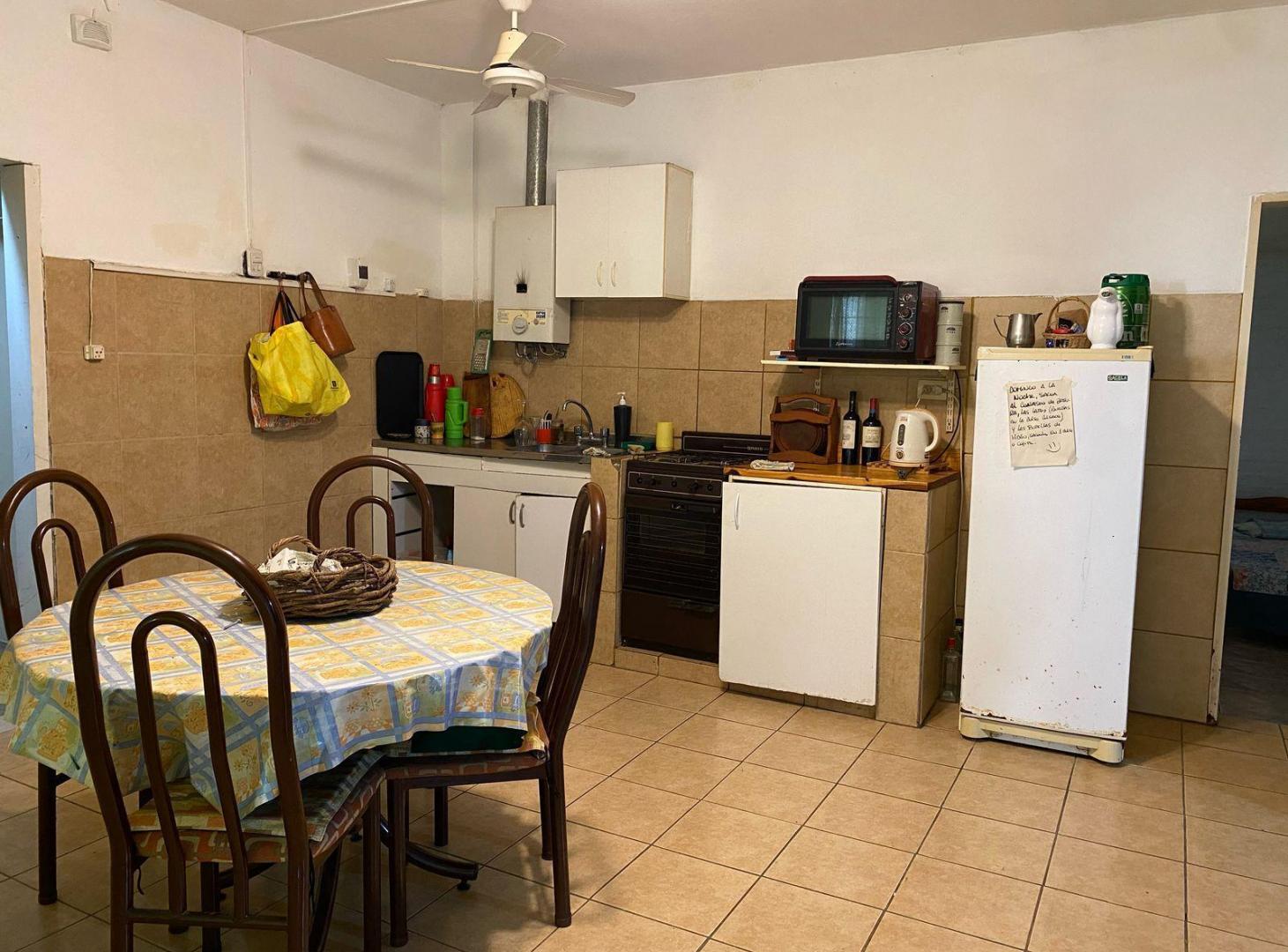 Foto de Dos quintas en un lote - VENTA - Inversion- Multifamiliar- 20 de Junio, imagen 2