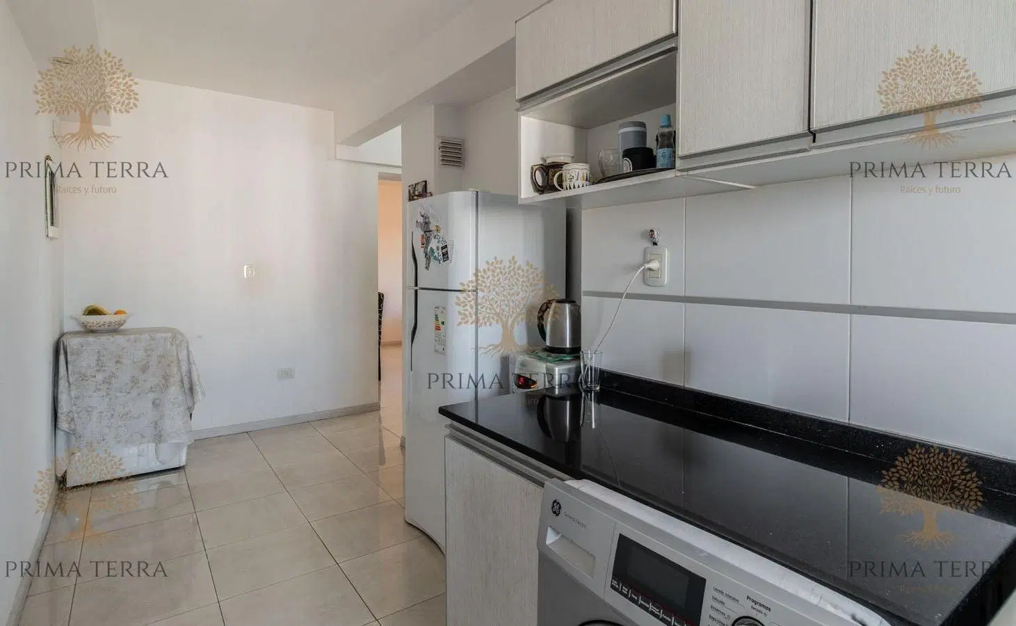 Departamento 3 ambientes de categoría sobre Av. Rivadavia 4