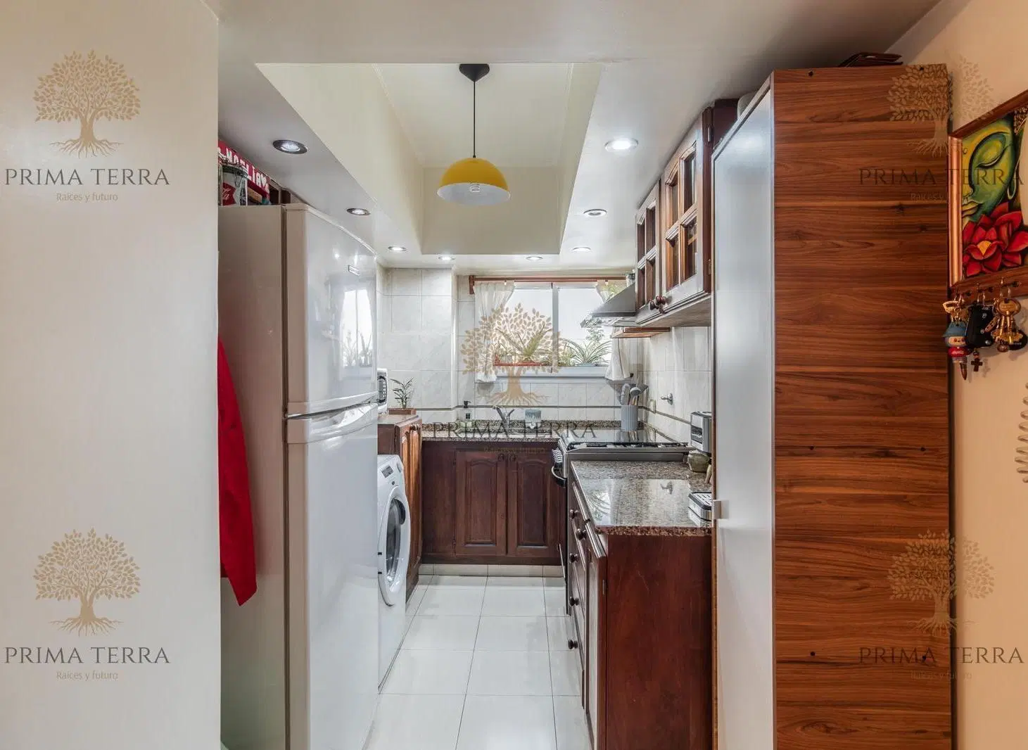 Venta departamento 3 ambientes sobre Av. Rivadavia, apto profesional, acepta permuta 2