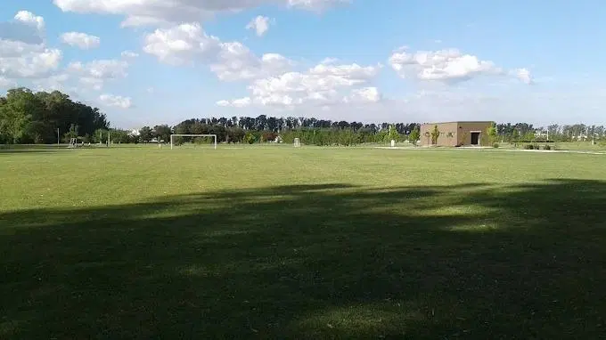 Lote Premium frente al lago en Campos de Roca II – 2.343 m² 4