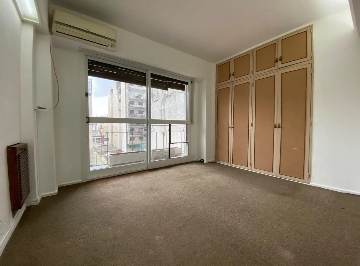 VENTA DEPARTAMENTO 3 AMB C/ DEPENDENCIA LIVING GRANDE Y BALCON CORRIDO 8
