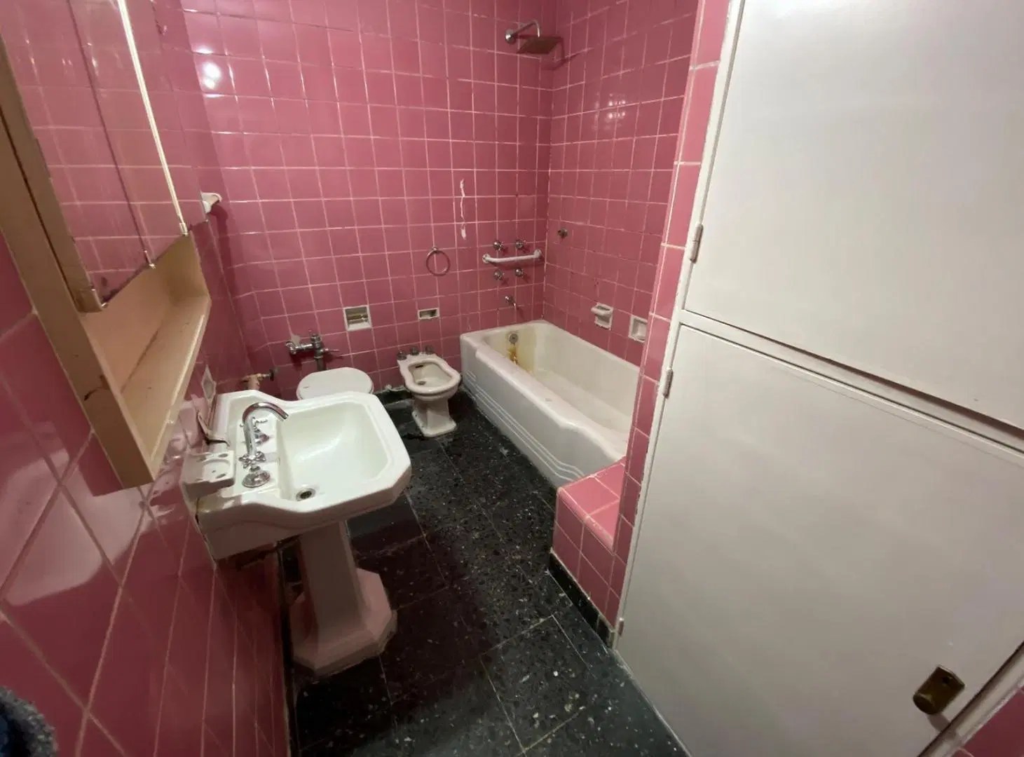 VENTA DEPARTAMENTO 3 AMB C/ DEPENDENCIA LIVING GRANDE Y BALCON CORRIDO 4