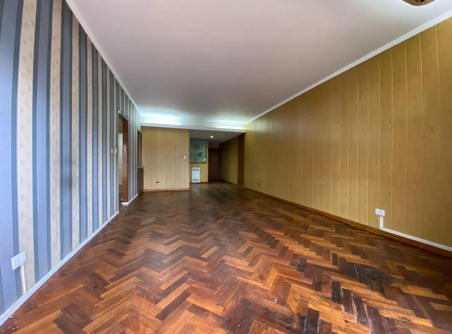VENTA DEPARTAMENTO 3 AMB C/ DEPENDENCIA LIVING GRANDE Y BALCON CORRIDO 5